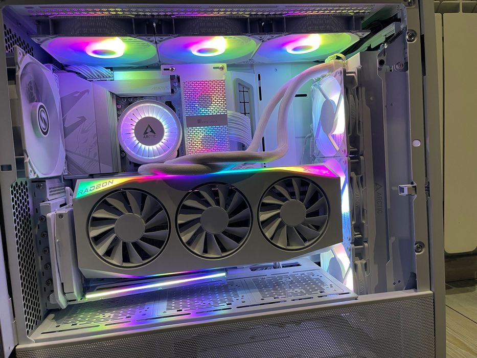 Komputer RTX 3070Ti + 11900K + 32GB RAM + SSD