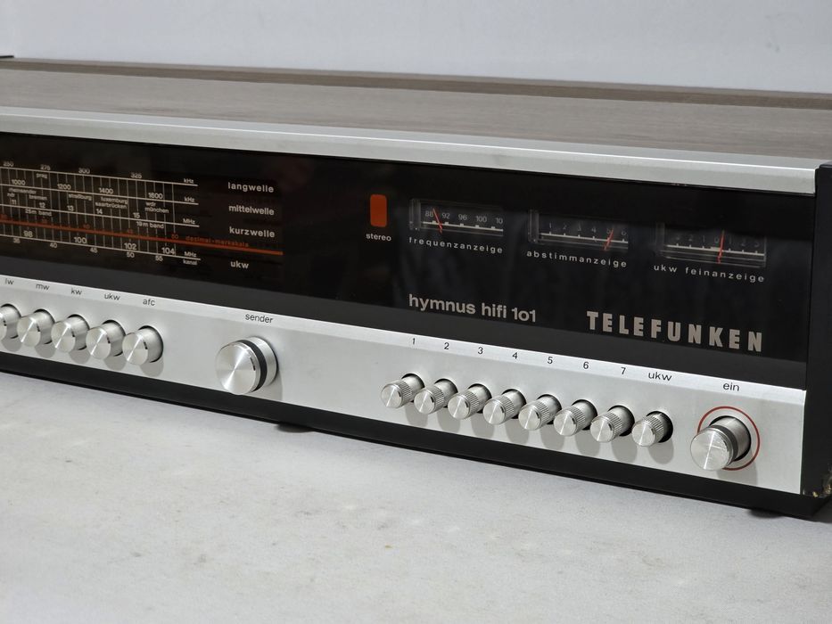 Receiver antigo reparado Telefunken