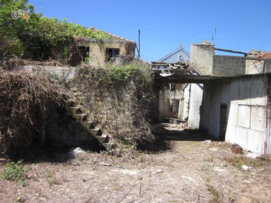 Vivenda para reconstrução em aldeia