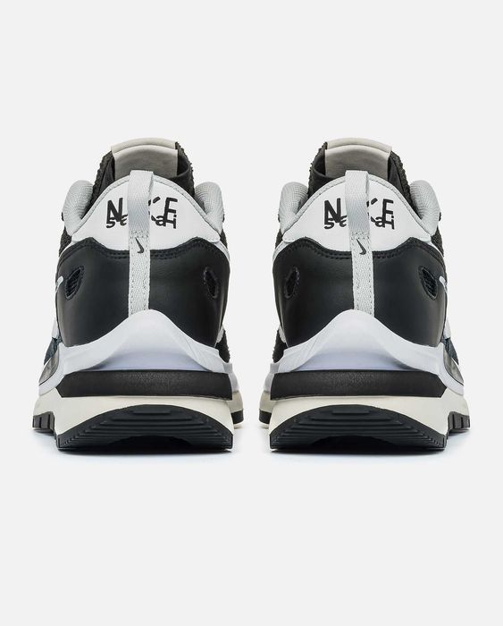 Жіночі кросівки Nike VaporWaffle Sacai "Black/White" Розміри 36-41