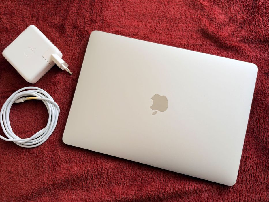 MacBook Pro Świetny Stan