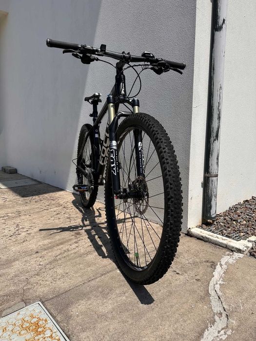 Focus Black Forest | roda 29 | Tamanho M