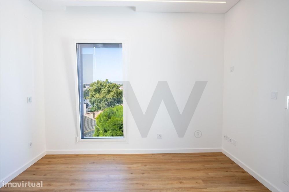 Moradia em condominio com jardim e piscina privados