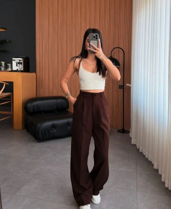 Трендові коричневі прямі мом широкі брюки