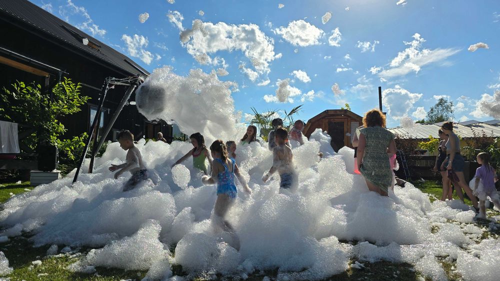 Wynajem Caloroczny Dmków Apartamentów Pokoi Podgrzewany Basen Balia Sa