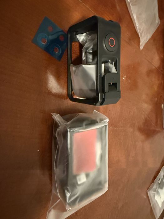 2 caixas protecao dji osmo action 4 novas