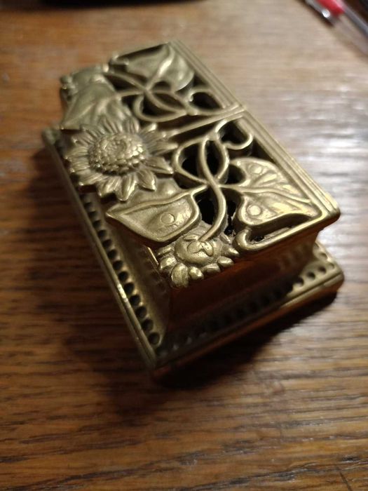 Винтажная латунная шкатулка