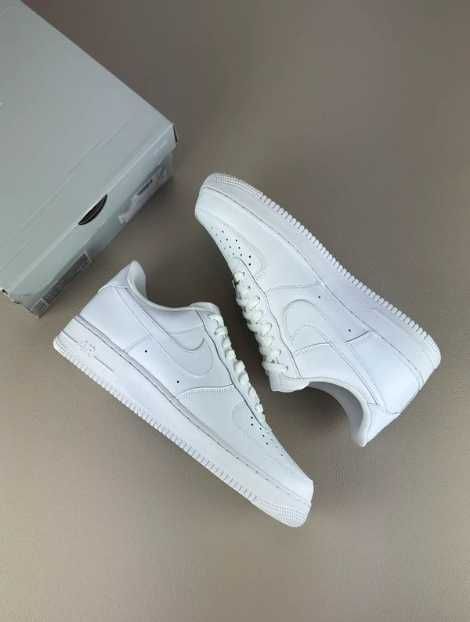 Nike Air Force 1 Low '07 White Rozmiar.36