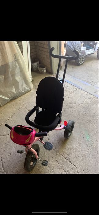 Велосипед з батьківською ручкою