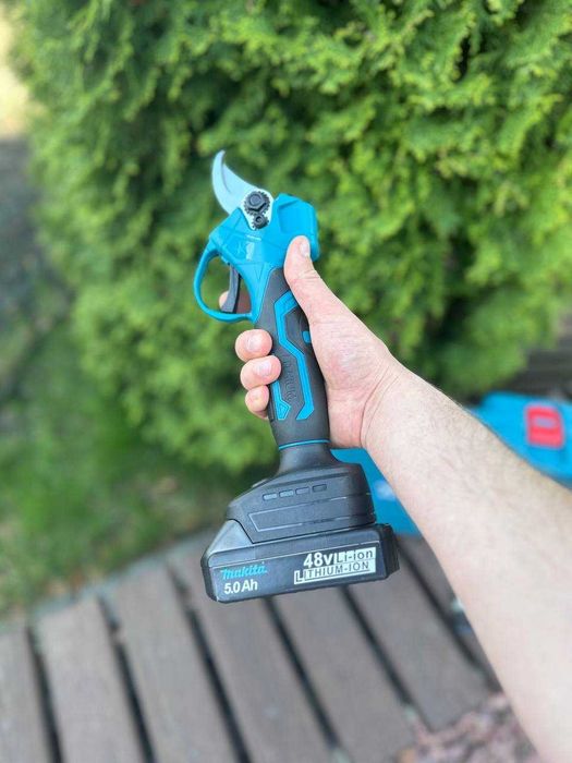 Набор инструментов цепная пила + секатор аккумуляторный Makita Макита