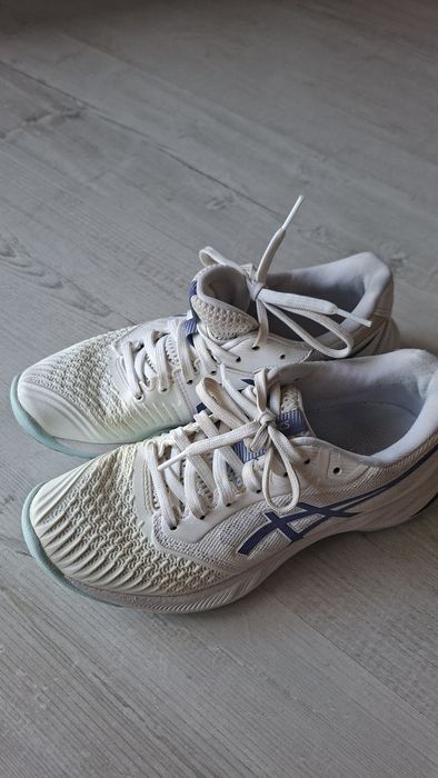 Buty asics sportowe