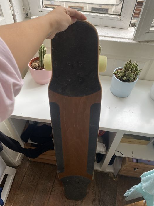 Skate longboard muito bom