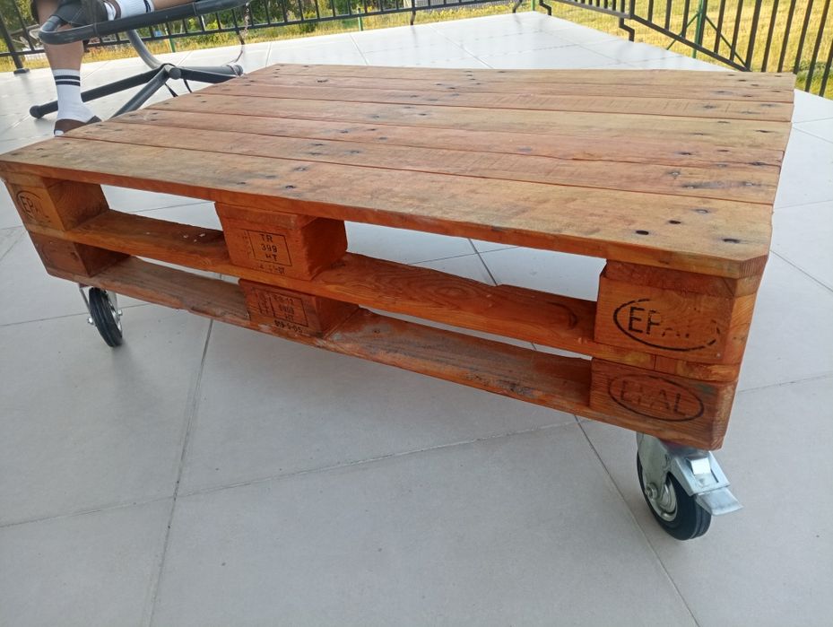 Stolik kawowy z palety