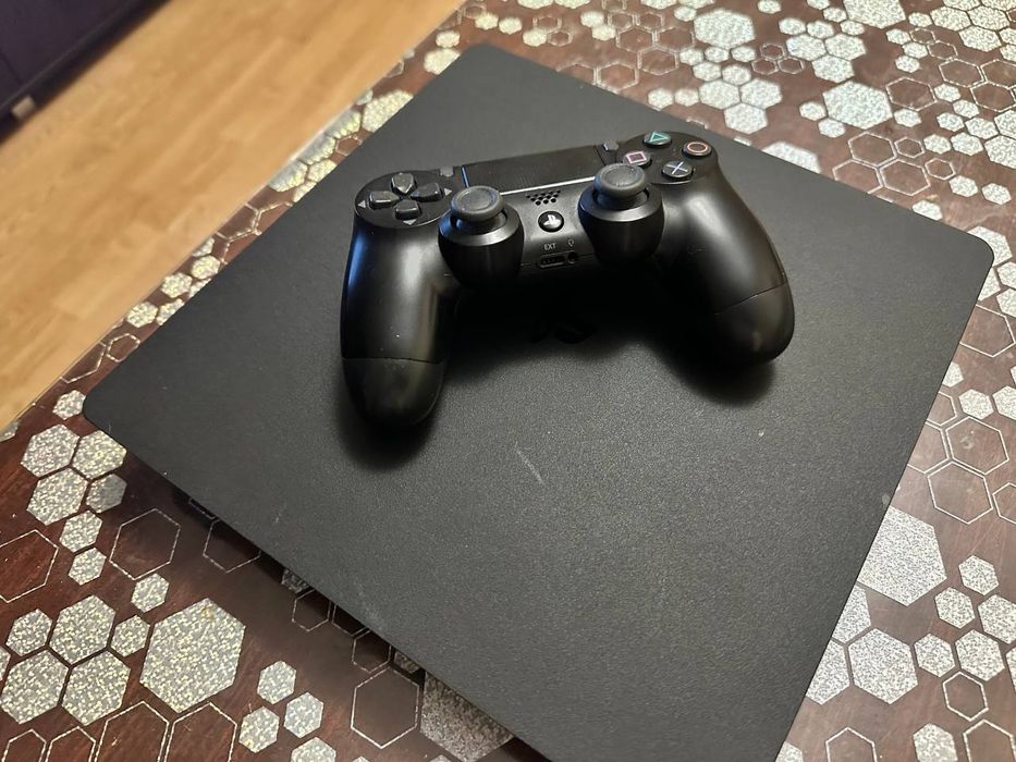 Sony PlayStation 4 Slim 1 Tb