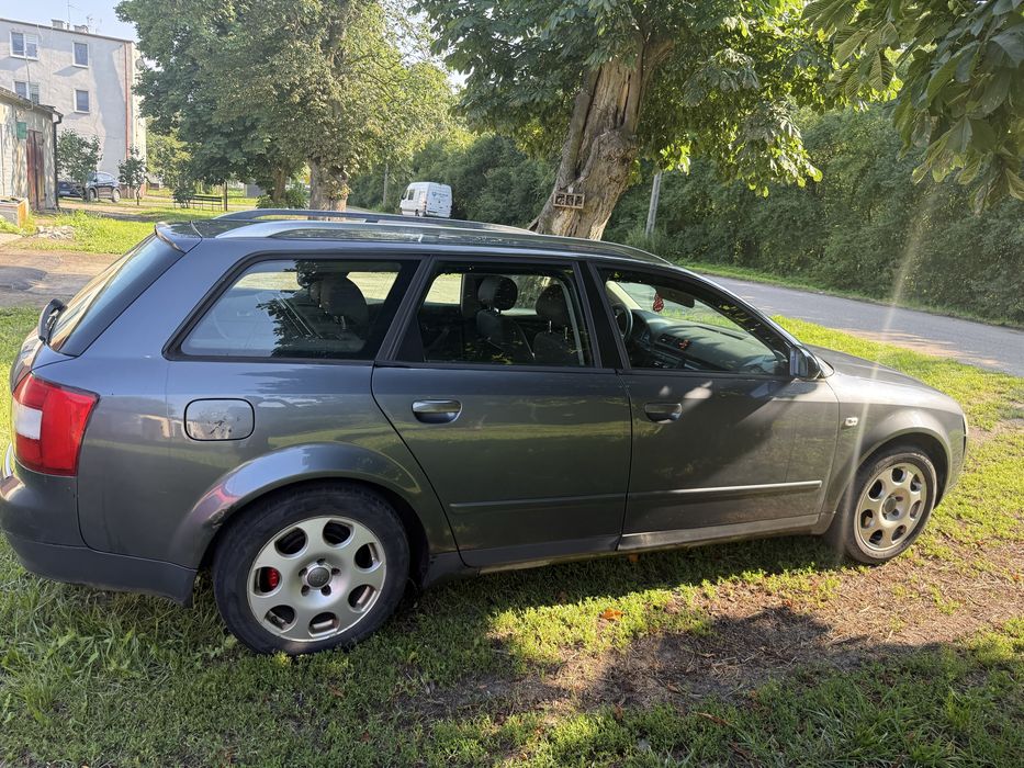 Audi a4 b6 1.6 benzyna