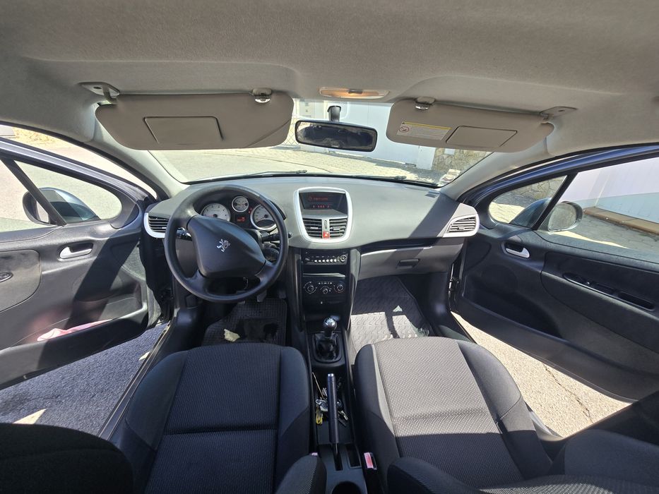 Peugeot 207 2009