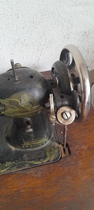 Maquina costura Singer original antiga