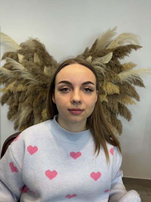 Архітектура брів, фарбування, корекція, ламінування брів та вій