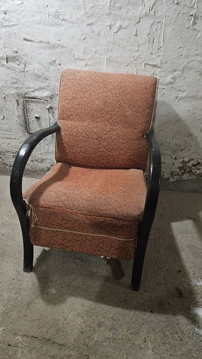 Zabytkowy fotel krzesło