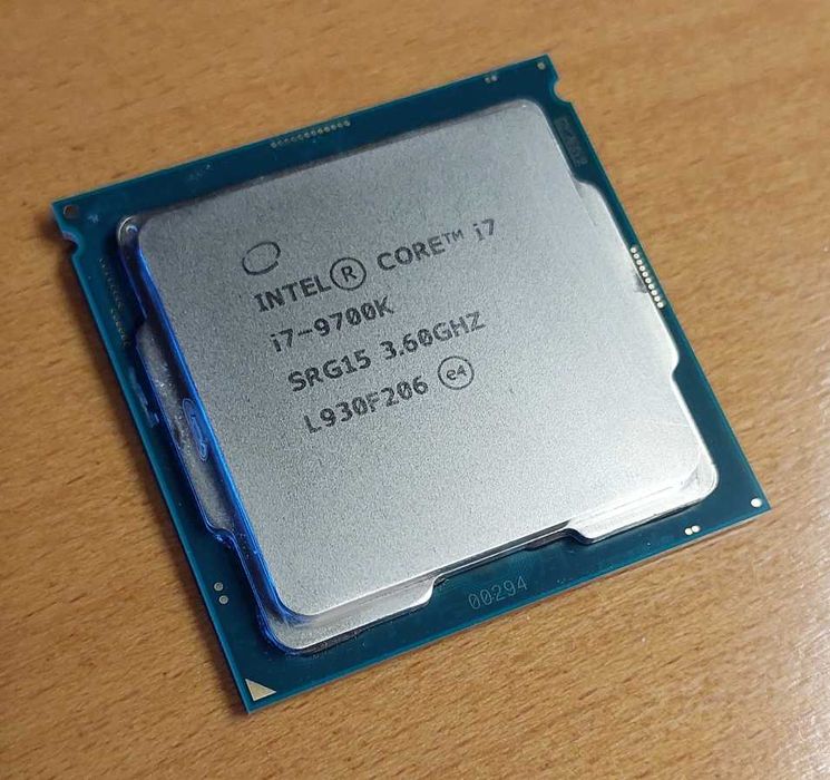 Intel Core i7-9700K | 8 núcleos | Testado e totalmente funcional