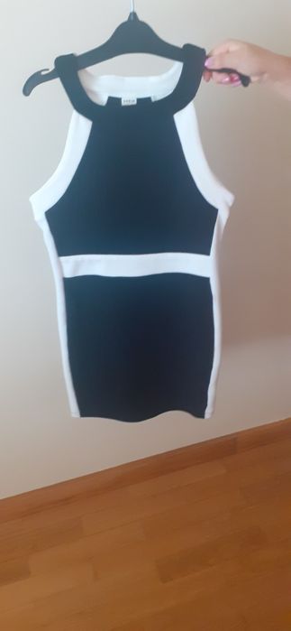 Vestido menina preto/ branco 8 anos
