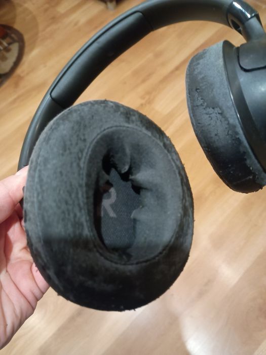 słuchawki JBL tune 710bt nauszne.