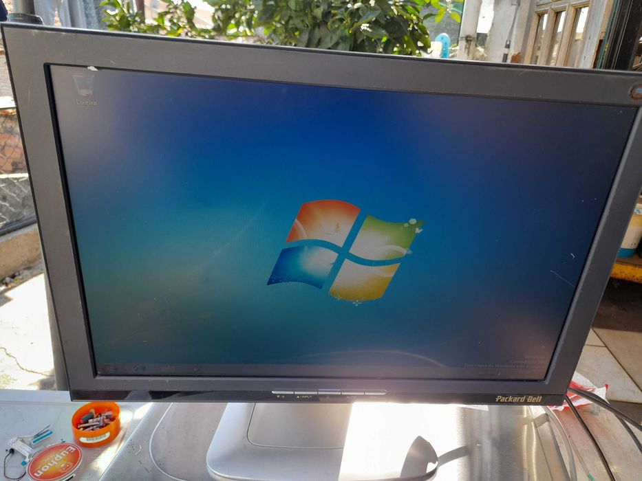 computador Packard Bell com placa de tv muito bom.