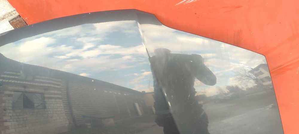 Passat B5 FL Lift LC7V maska pokrywa silnika i inne