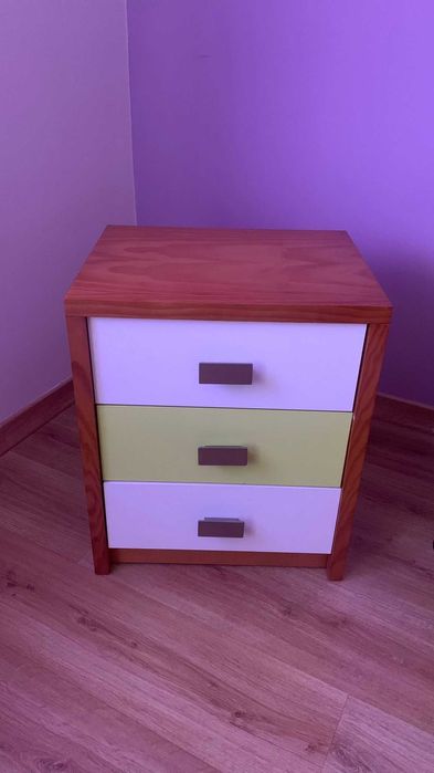 Mobília de quarto em ótimo estado