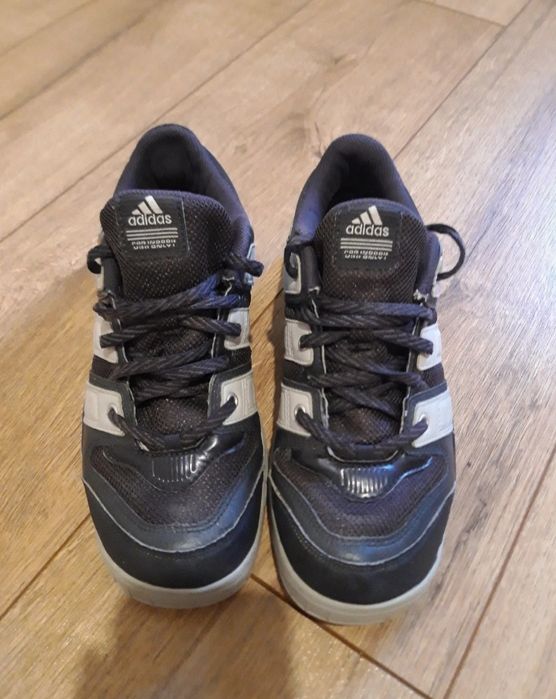 Buty adidas dziecięce