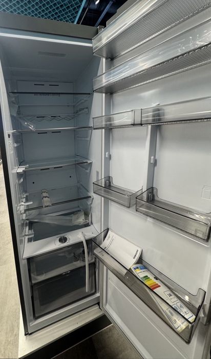 Холодильник Samsung