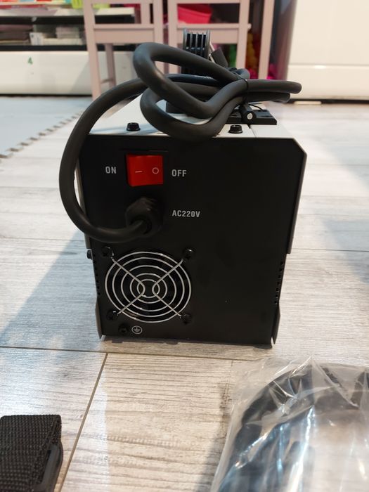 Spawarka 2 w 1  MIG MMA 160A z automatycznym podawaniem drutu