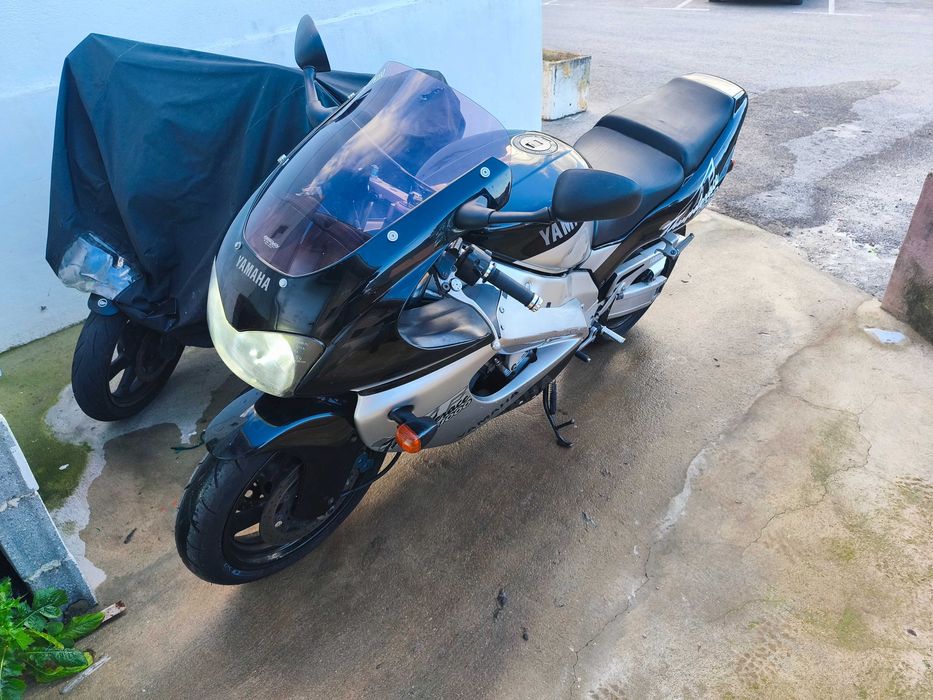 Yamaha YZF  thunderace 1000 aceito retoma