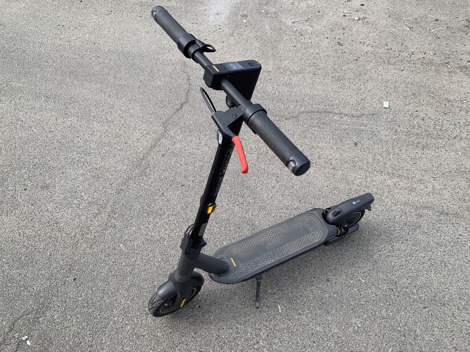 Самокат ninebot max g2