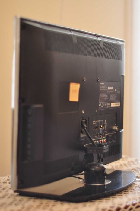 Televisão Toshiba 22SL738G para peças ou reparação
