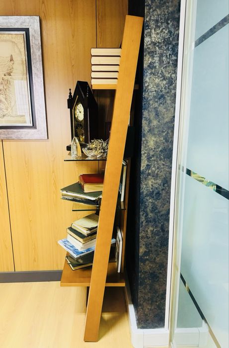 Estante em Nogueira (excelente estado)