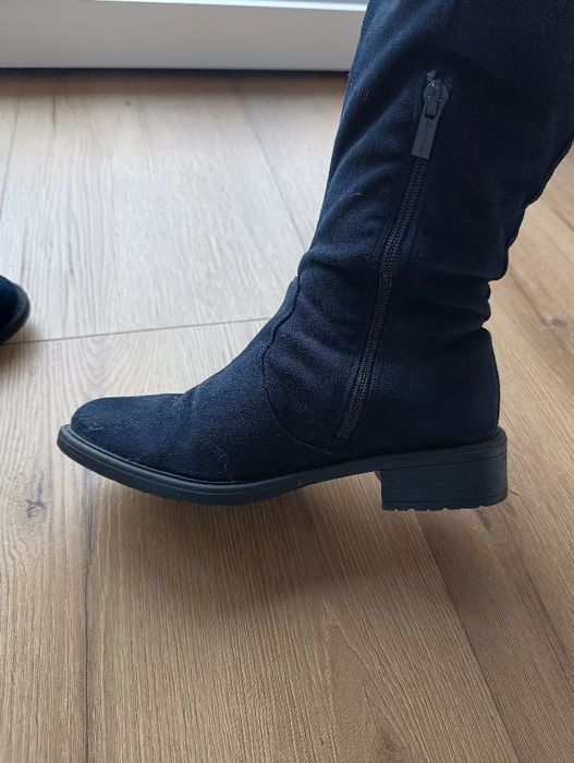 Granatowe zamszowe kozaki 37