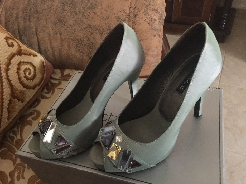 Sandálias de cerimónia