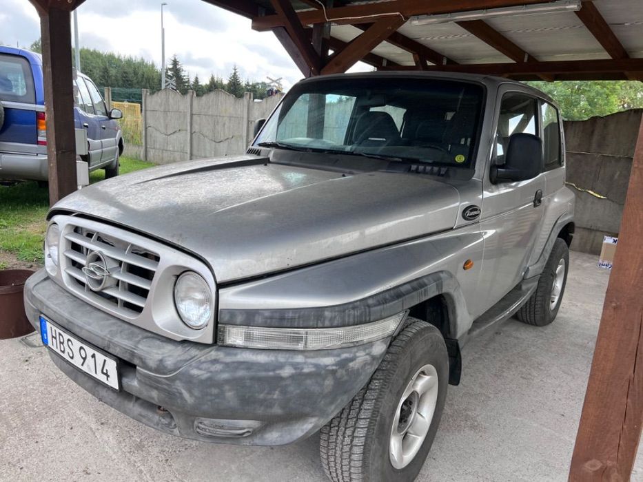 Zderzak przedni ssangyong korando 2.3b