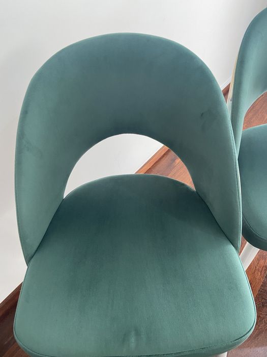 Par de cadeiras estofadas como novas