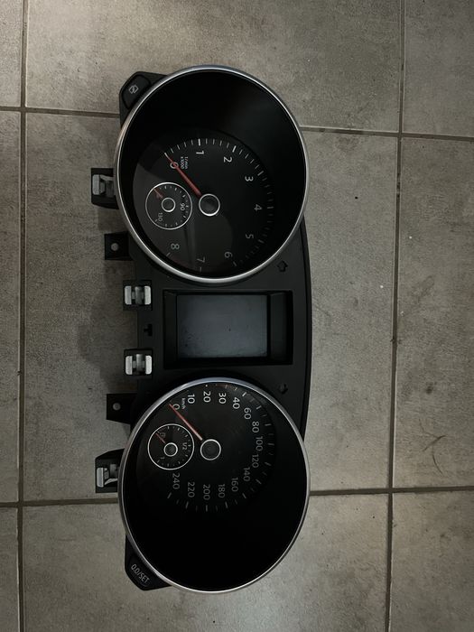 Zegar volkswagen golf 6