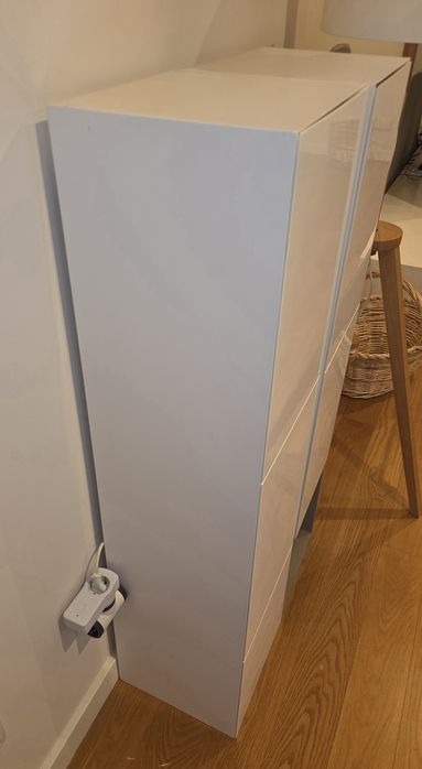 Base de Tv c/ 2 torres e 2 prateleiras branco mate e brilho

e madeira