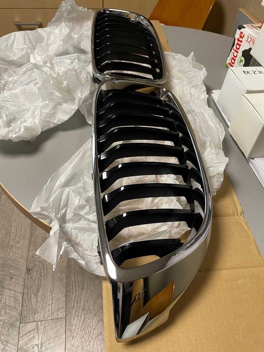 BMW Seria 4 F32 F33 F36 nerka grill kratka lewa + prawa JAK NOWA