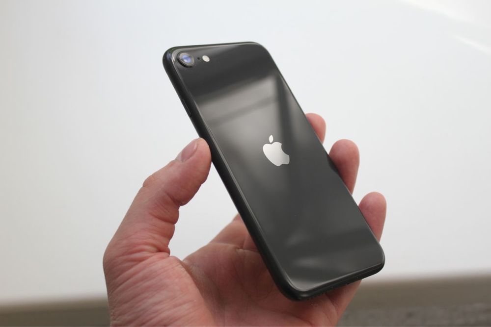 IPhone SE 2020 2gen. 64GB Neverlock бу айфон се оригінал Магазин: 6 199 ...