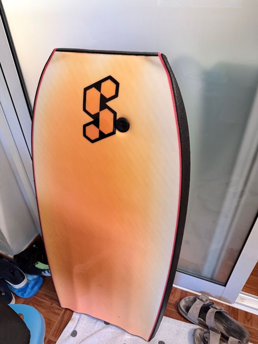 Body board prancha mais pés de pato