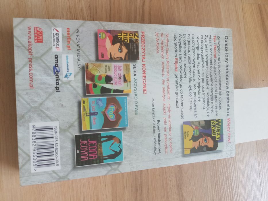 Okup - młodzieżowa książka fantazy- McKenzie