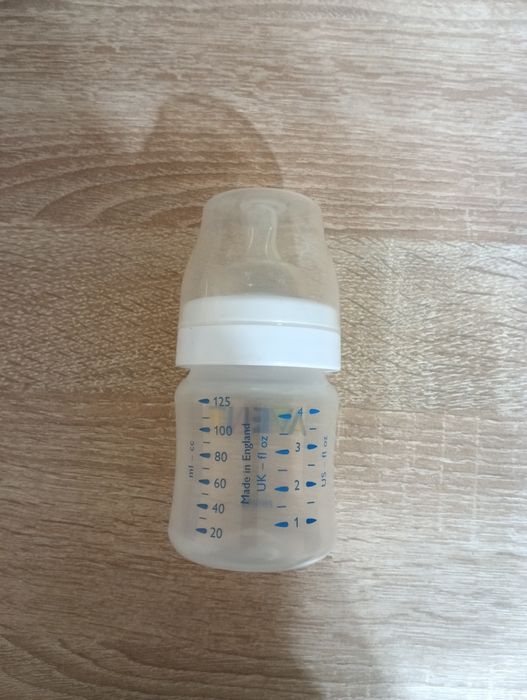 Бутылочки AVENT , MAM
