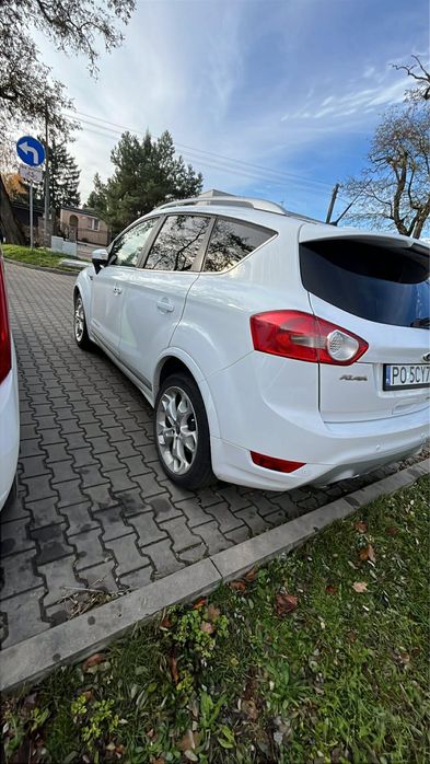 Ford Kuga biały
