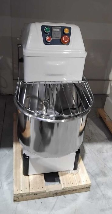 Amassadeira Espiral 30L - NOVA
