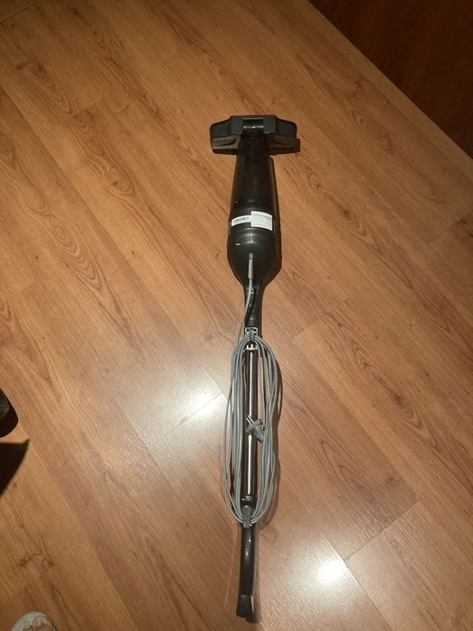 Aspirador mao com fio marca Deema